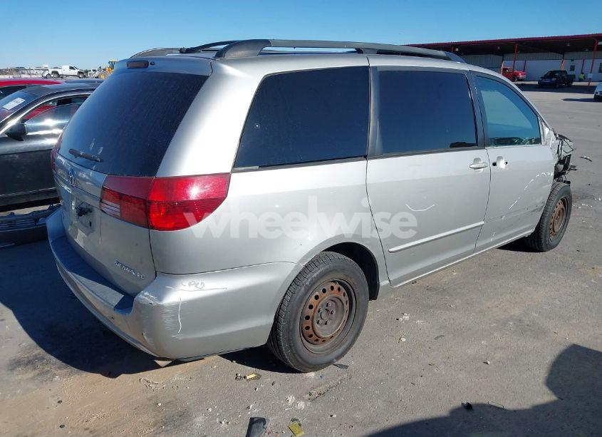 Photo 4 of 2004 Toyota Sienna LE (VIN 5TDZA23C54S128209)