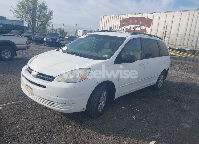 2004 Toyota Sienna LE (VIN 5TDZA23C54S139114) main photo