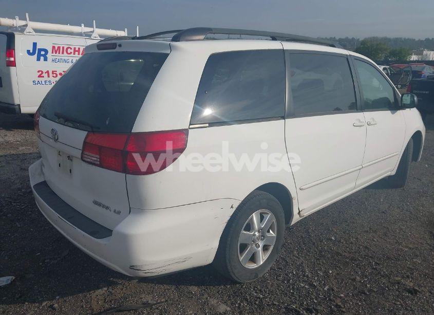 Photo 3 of 2004 Toyota Sienna LE (VIN 5TDZA23C54S139114)