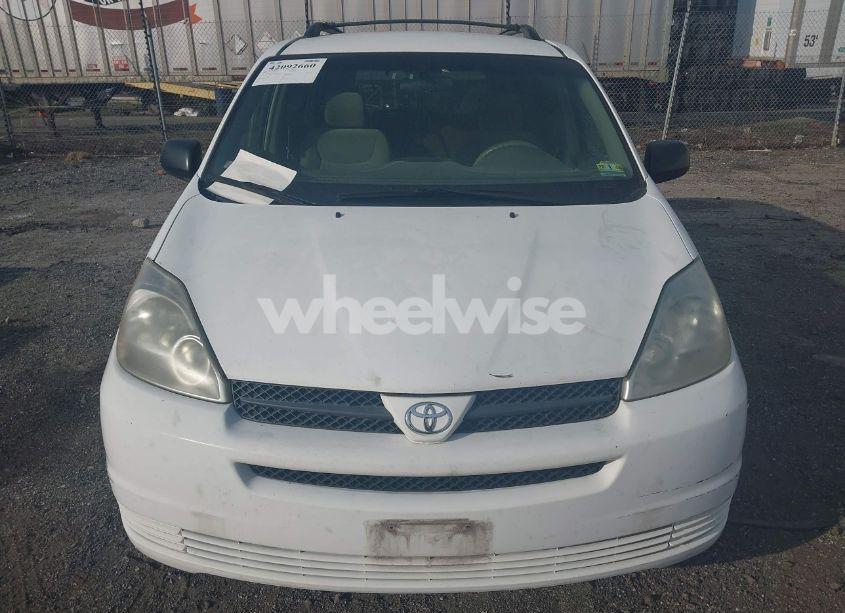 Photo 5 of 2004 Toyota Sienna LE (VIN 5TDZA23C54S139114)