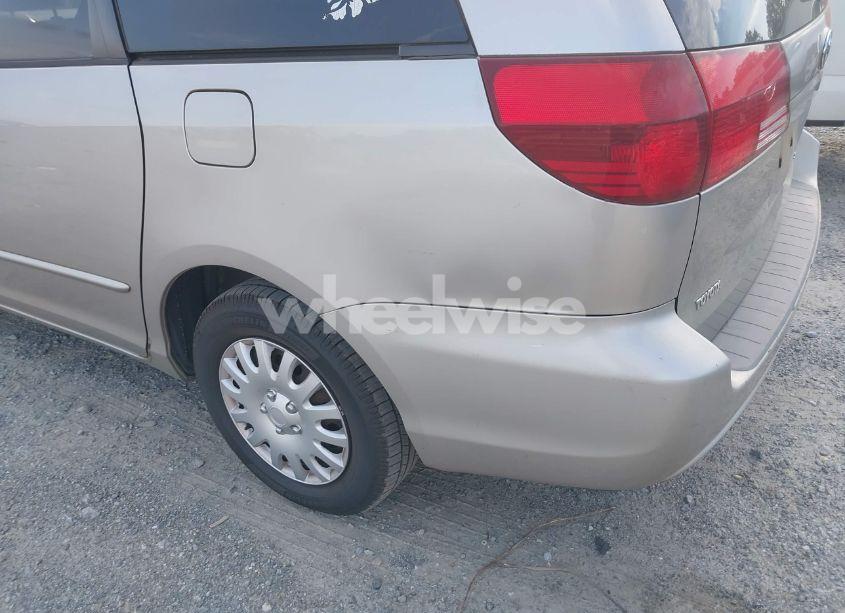 Photo 6 of 2004 Toyota Sienna LE (VIN 5TDZA23C54S149447)