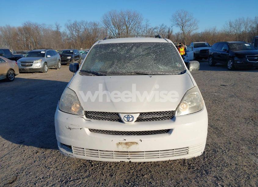 Photo 12 of 2004 Toyota Sienna LE (VIN 5TDZA23C54S152364)