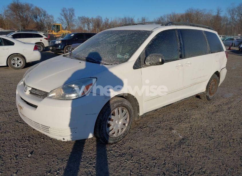 Photo 2 of 2004 Toyota Sienna LE (VIN 5TDZA23C54S152364)