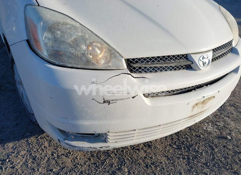 Photo 6 of 2004 Toyota Sienna LE (VIN 5TDZA23C54S152364)