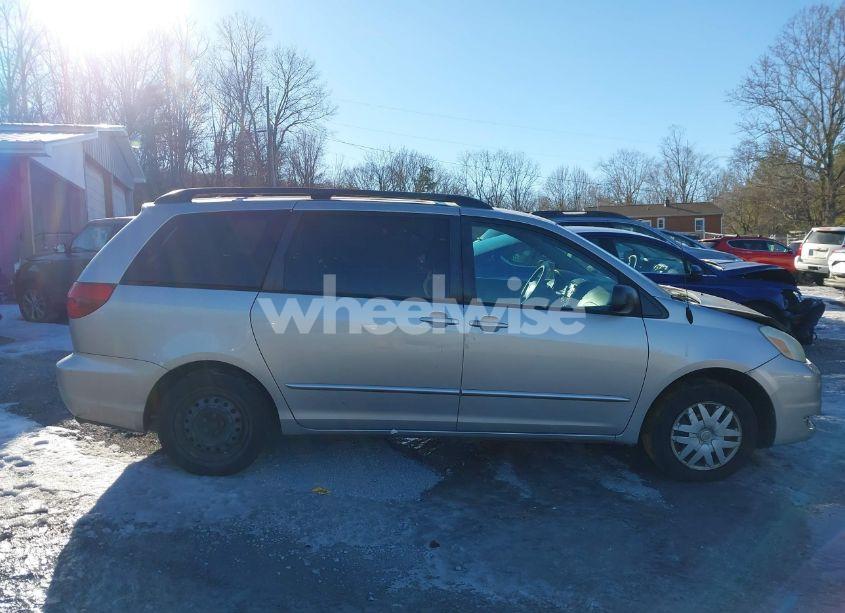 Photo 14 of 2004 Toyota Sienna LE (VIN 5TDZA23C54S163414)