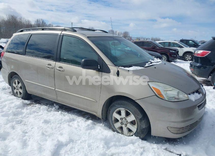 2004 Toyota Sienna LE (VIN 5TDZA23C54S189401) main photo