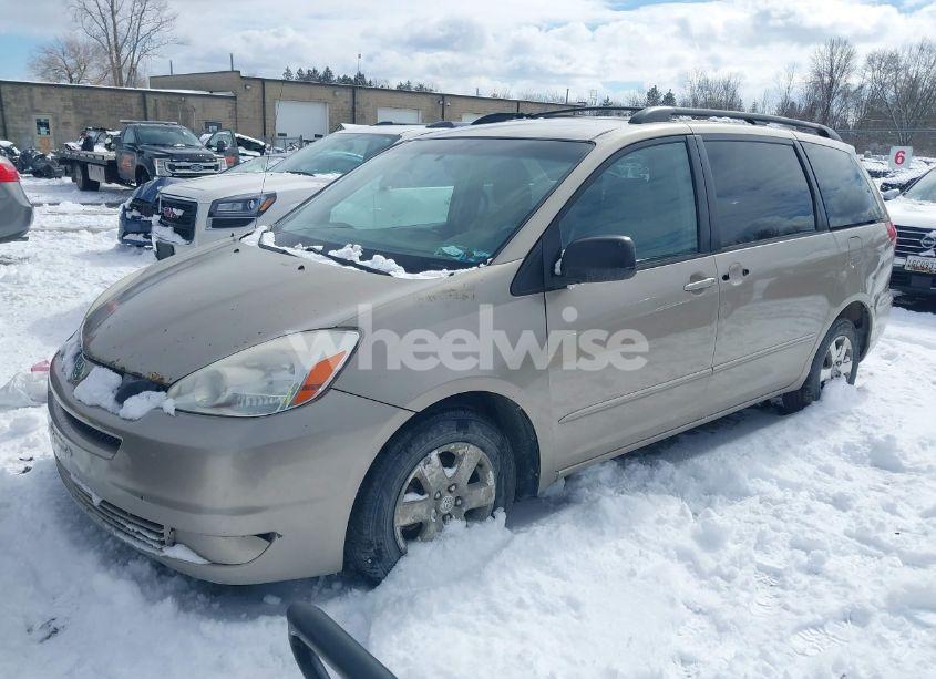 Photo 2 of 2004 Toyota Sienna LE (VIN 5TDZA23C54S189401)