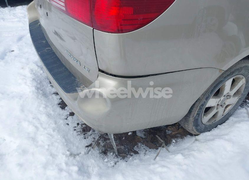 Photo 6 of 2004 Toyota Sienna LE (VIN 5TDZA23C54S189401)