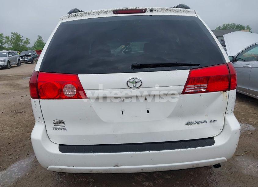 Photo 16 of 2004 Toyota Sienna LE (VIN 5TDZA23C54S213809)