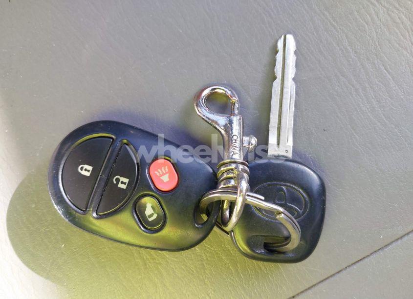 Photo 11 of 2005 Toyota Sienna LE (VIN 5TDZA23C55S257665)