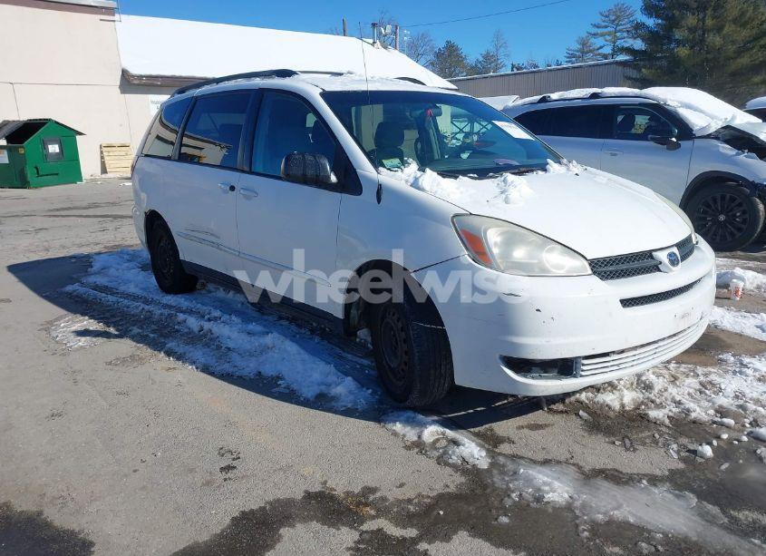 2005 Toyota Sienna LE (VIN 5TDZA23C55S262039) main photo