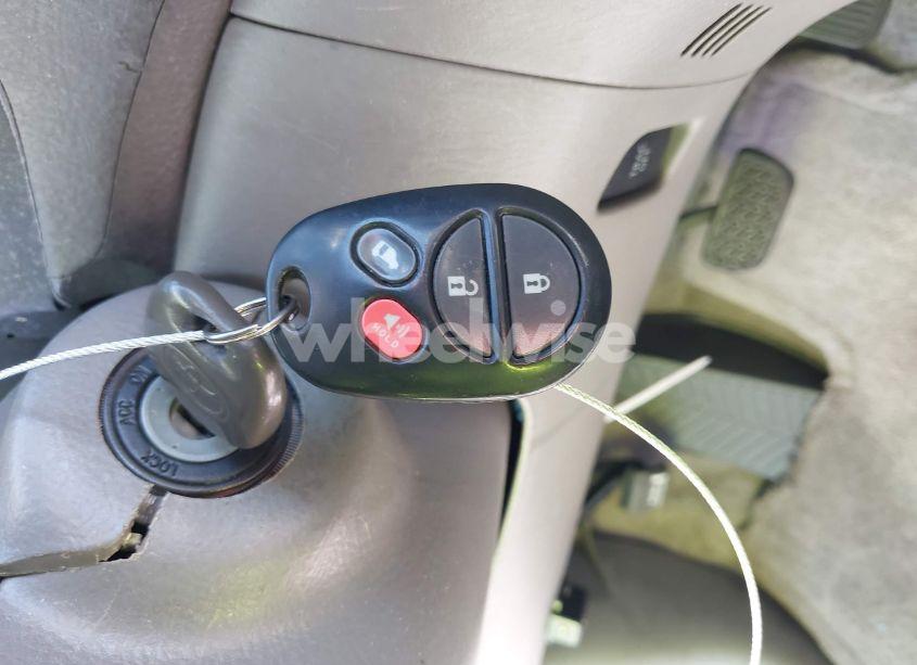 Photo 11 of 2005 Toyota Sienna LE (VIN 5TDZA23C55S308260)