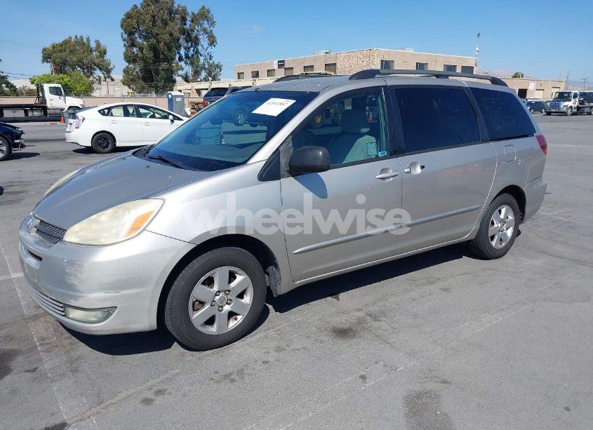 Photo 2 of 2005 Toyota Sienna LE (VIN 5TDZA23C55S308260)