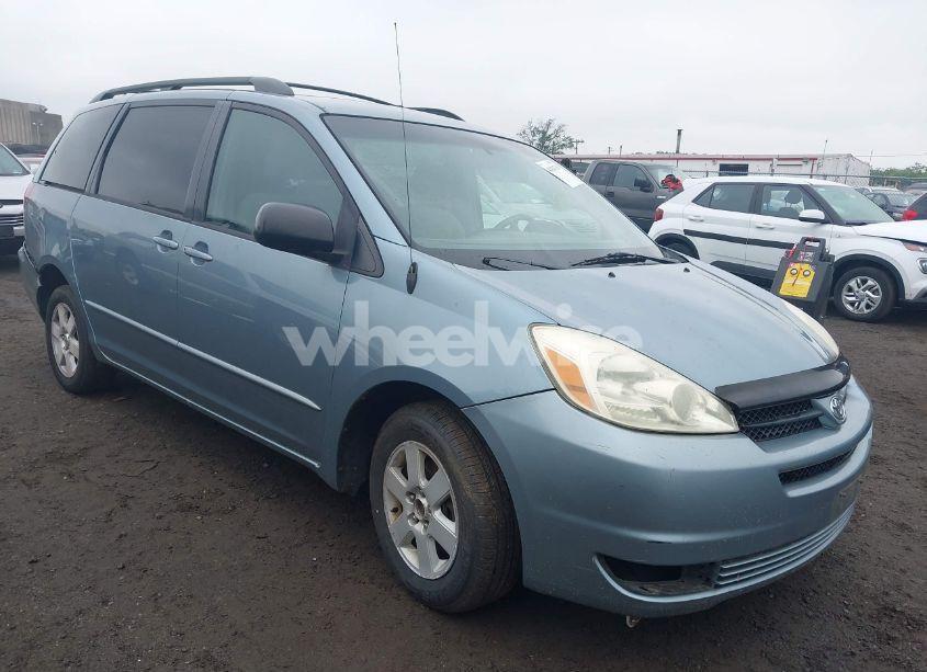 2005 Toyota Sienna LE (VIN 5TDZA23C55S308713) main photo