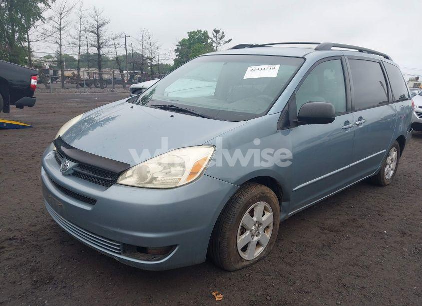 Photo 2 of 2005 Toyota Sienna LE (VIN 5TDZA23C55S308713)