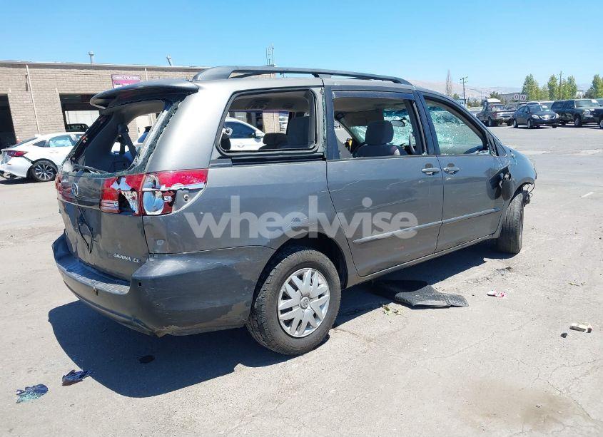 Photo 4 of 2005 Toyota Sienna CE (VIN 5TDZA23C55S321736)