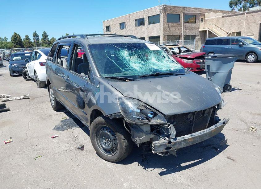 Photo 6 of 2005 Toyota Sienna CE (VIN 5TDZA23C55S321736)