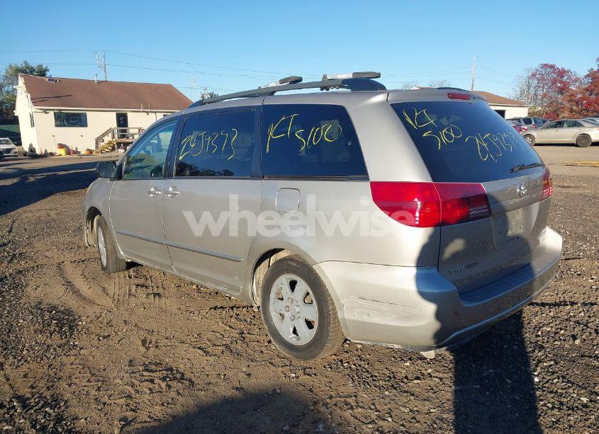 Photo 3 of 2005 Toyota Sienna LE (VIN 5TDZA23C55S348032)