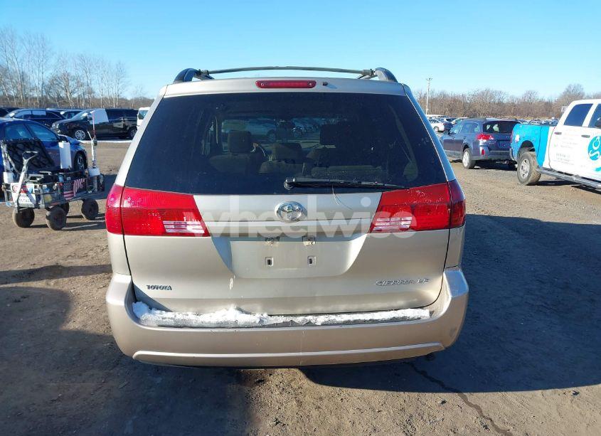 Photo 16 of 2005 Toyota Sienna LE (VIN 5TDZA23C55S364344)