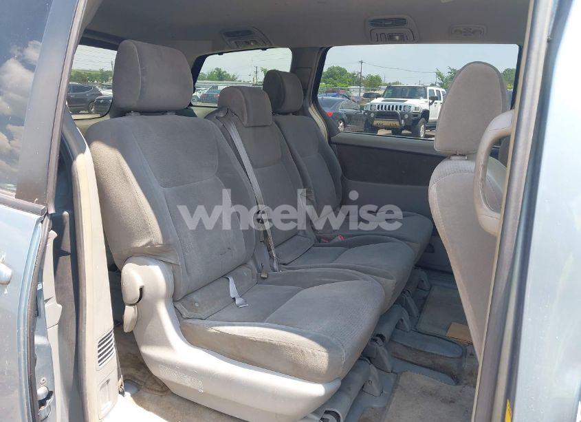 Photo 8 of 2005 Toyota Sienna LE (VIN 5TDZA23C55S366031)
