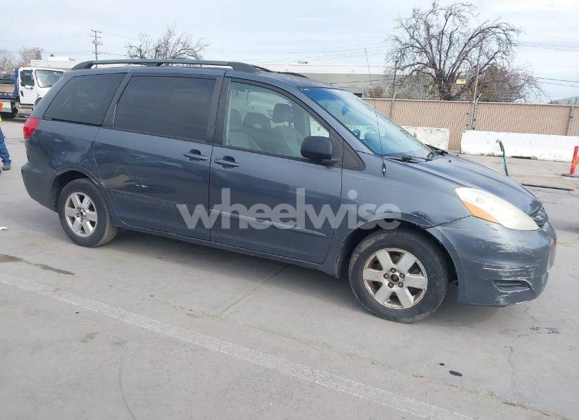 2006 Toyota Sienna LE (VIN 5TDZA23C56S397653) main photo