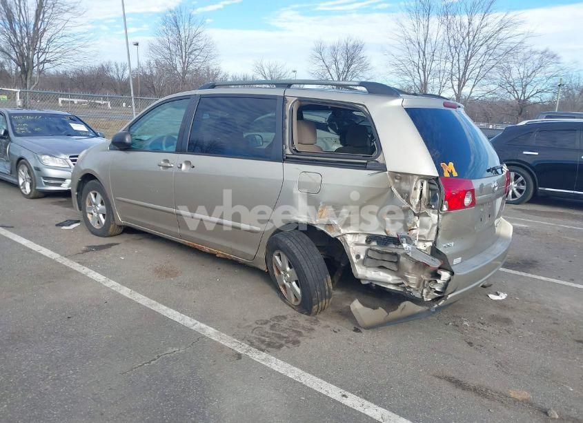 Photo 3 of 2006 Toyota Sienna LE (VIN 5TDZA23C56S421241)