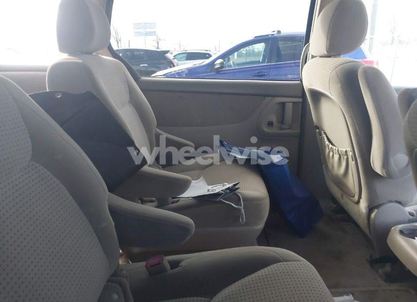 Photo 8 of 2006 Toyota Sienna LE (VIN 5TDZA23C56S421241)