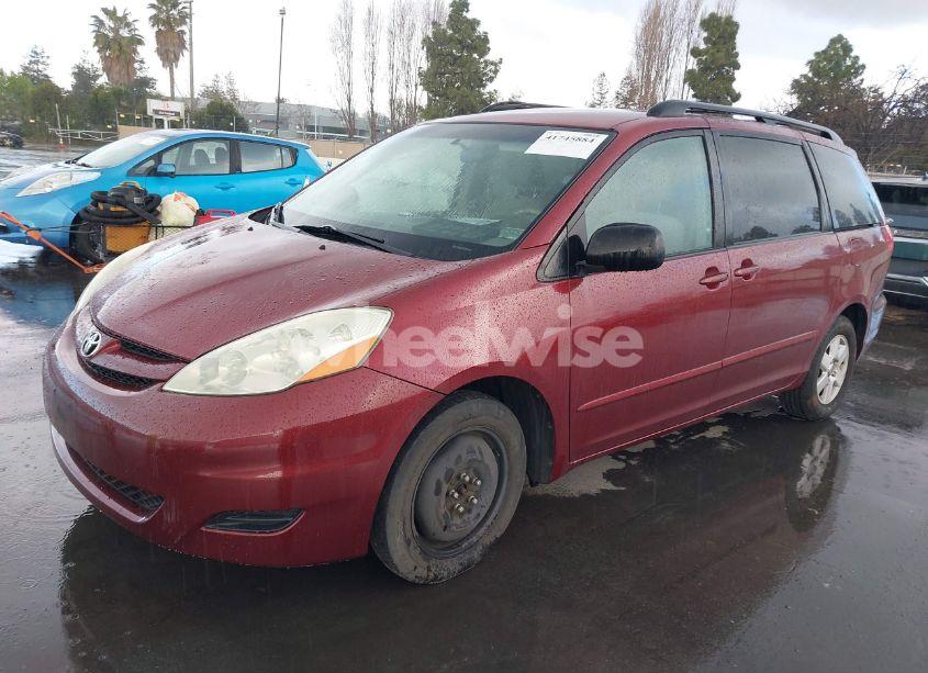 Photo 2 of 2006 Toyota Sienna LE (VIN 5TDZA23C56S437374)