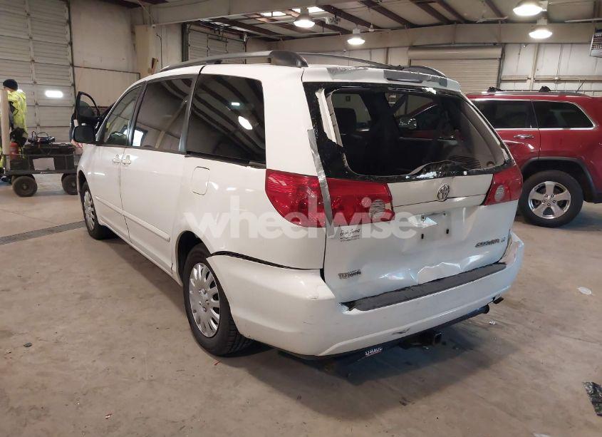 Photo 3 of 2006 Toyota Sienna LE (VIN 5TDZA23C56S457883)