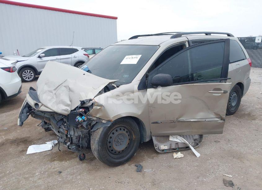 Photo 2 of 2006 Toyota Sienna LE (VIN 5TDZA23C56S482802)