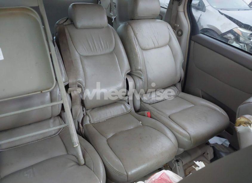 Photo 8 of 2006 Toyota Sienna LE (VIN 5TDZA23C56S482802)