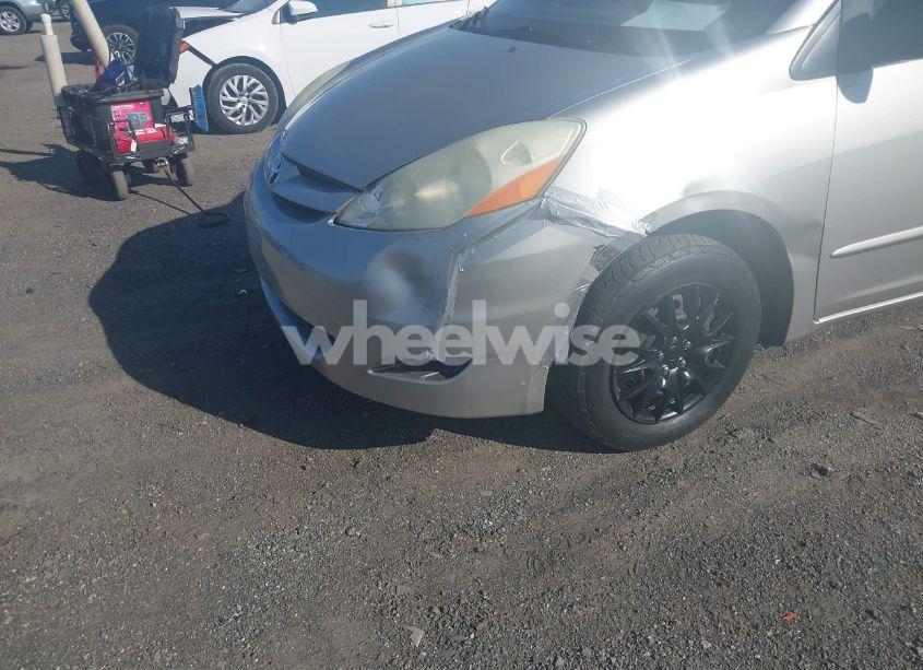Photo 6 of 2006 Toyota Sienna CE (VIN 5TDZA23C56S519427)