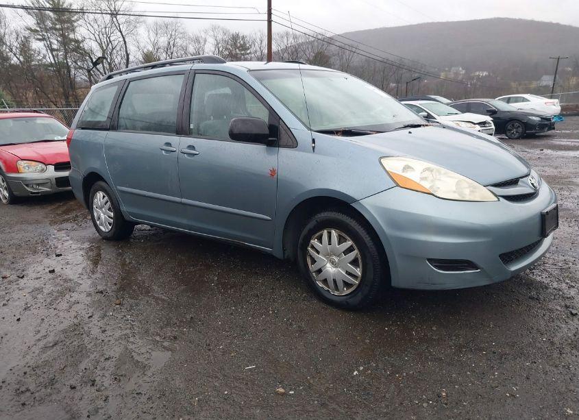 2006 Toyota Sienna CE (VIN 5TDZA23C56S524269) main photo