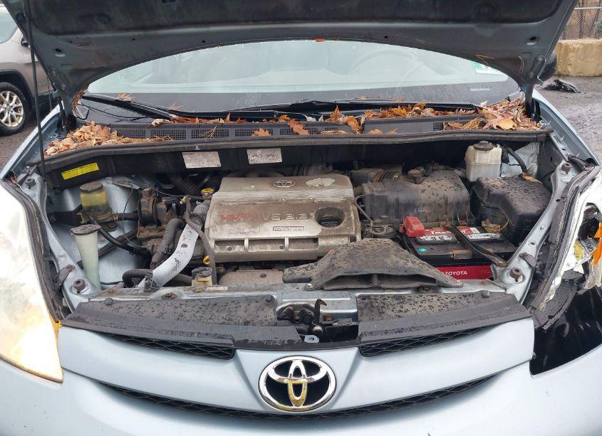 Photo 10 of 2006 Toyota Sienna CE (VIN 5TDZA23C56S524269)