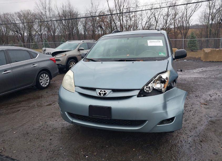 Photo 12 of 2006 Toyota Sienna CE (VIN 5TDZA23C56S524269)