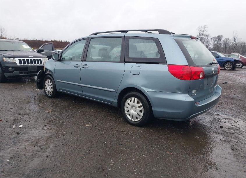 Photo 3 of 2006 Toyota Sienna CE (VIN 5TDZA23C56S524269)