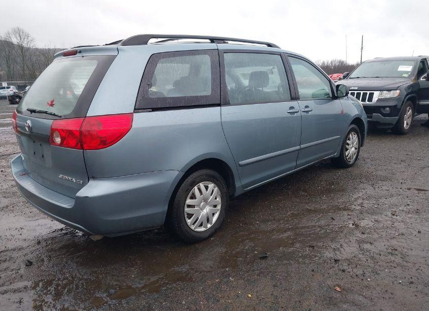 Photo 4 of 2006 Toyota Sienna CE (VIN 5TDZA23C56S524269)