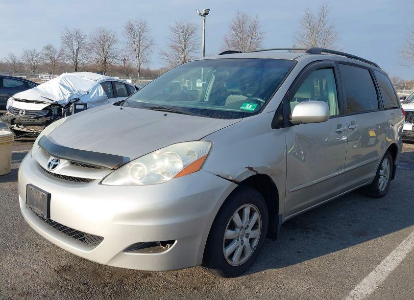 Photo 2 of 2006 Toyota Sienna LE (VIN 5TDZA23C56S527799)