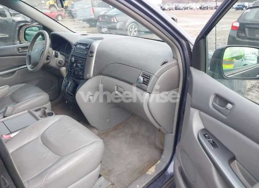Photo 5 of 2006 Toyota Sienna LE (VIN 5TDZA23C56S553478)