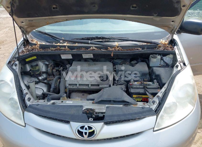 Photo 10 of 2006 Toyota Sienna LE (VIN 5TDZA23C56S562259)