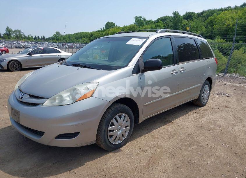 Photo 2 of 2006 Toyota Sienna LE (VIN 5TDZA23C56S562259)