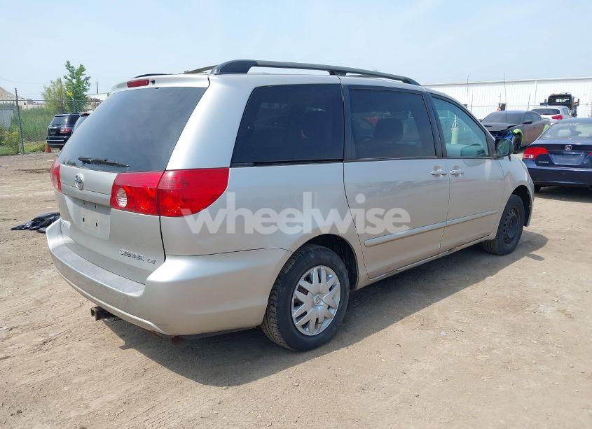 Photo 4 of 2006 Toyota Sienna LE (VIN 5TDZA23C56S562259)