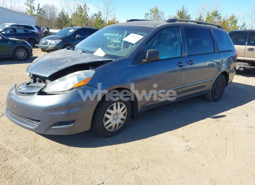 Photo 2 of 2006 Toyota Sienna LE (VIN 5TDZA23C56S575609)
