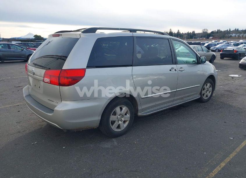 Photo 4 of 2004 Toyota Sienna LE (VIN 5TDZA23C64S032055)
