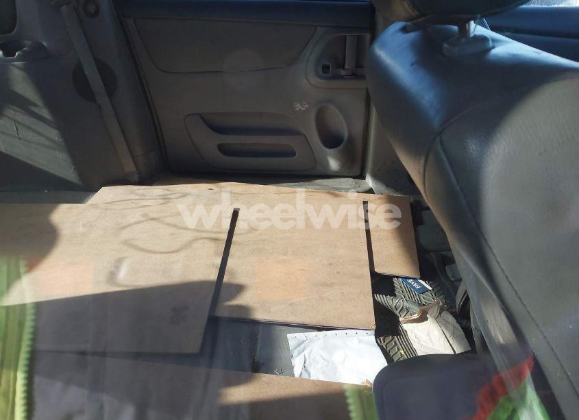 Photo 8 of 2004 Toyota Sienna LE (VIN 5TDZA23C64S045727)