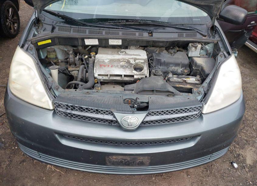 Photo 10 of 2004 Toyota Sienna LE (VIN 5TDZA23C64S078744)