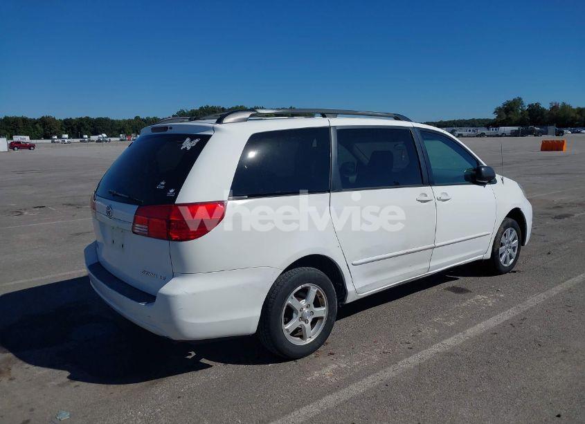 Photo 4 of 2004 Toyota Sienna LE (VIN 5TDZA23C64S089744)
