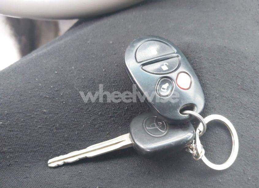 Photo 11 of 2004 Toyota Sienna LE (VIN 5TDZA23C64S100189)