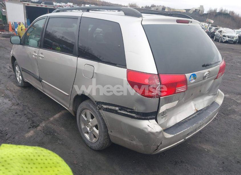 Photo 3 of 2004 Toyota Sienna LE (VIN 5TDZA23C64S100189)