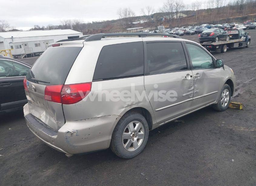 Photo 4 of 2004 Toyota Sienna LE (VIN 5TDZA23C64S100189)